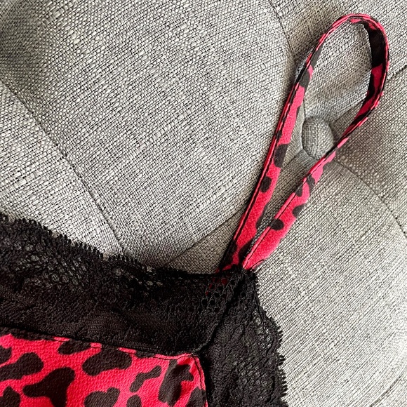MILAN KISS Red Leopard Print Cami  |  Women's XL - Picture 6 of 7